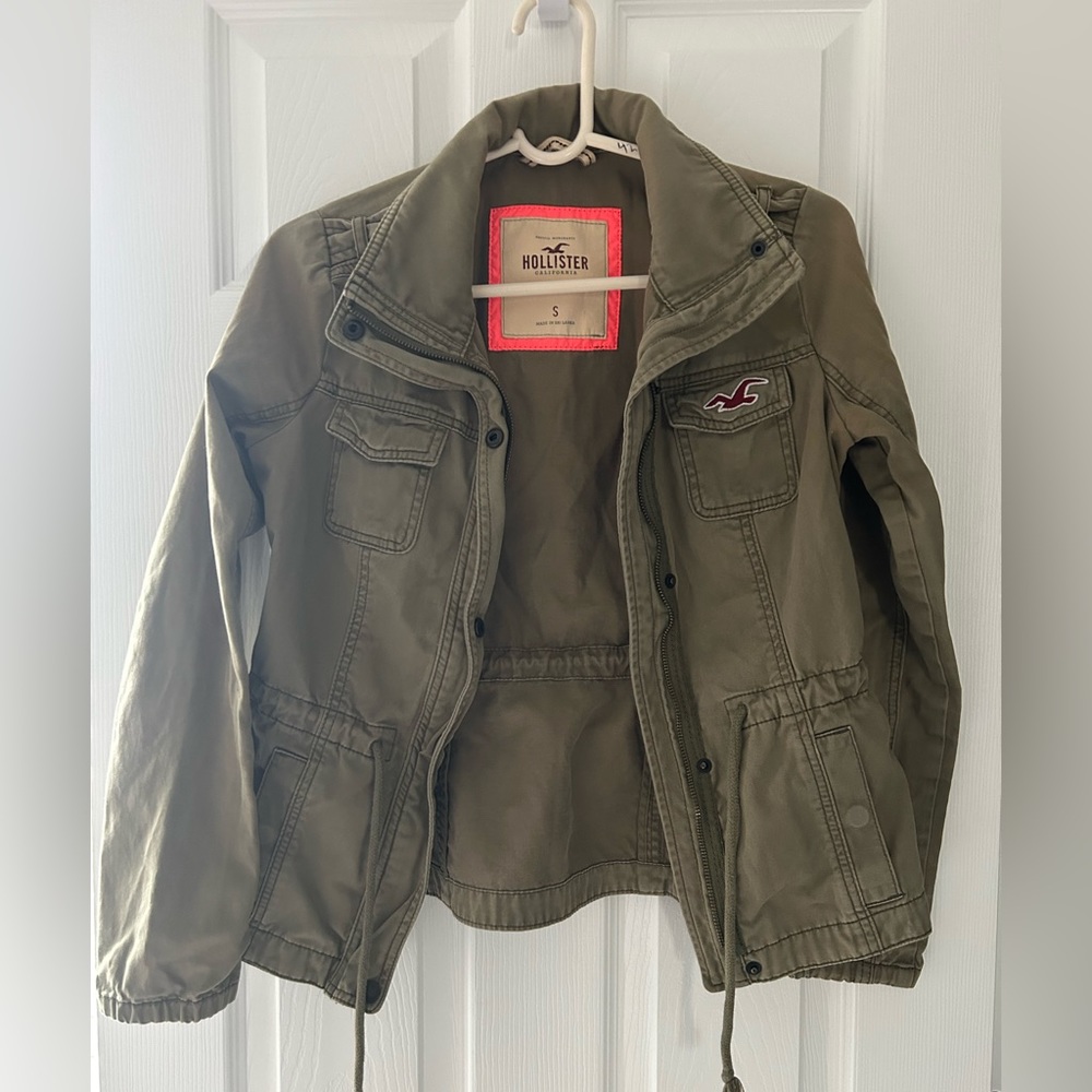 Hollister Small army green jacket